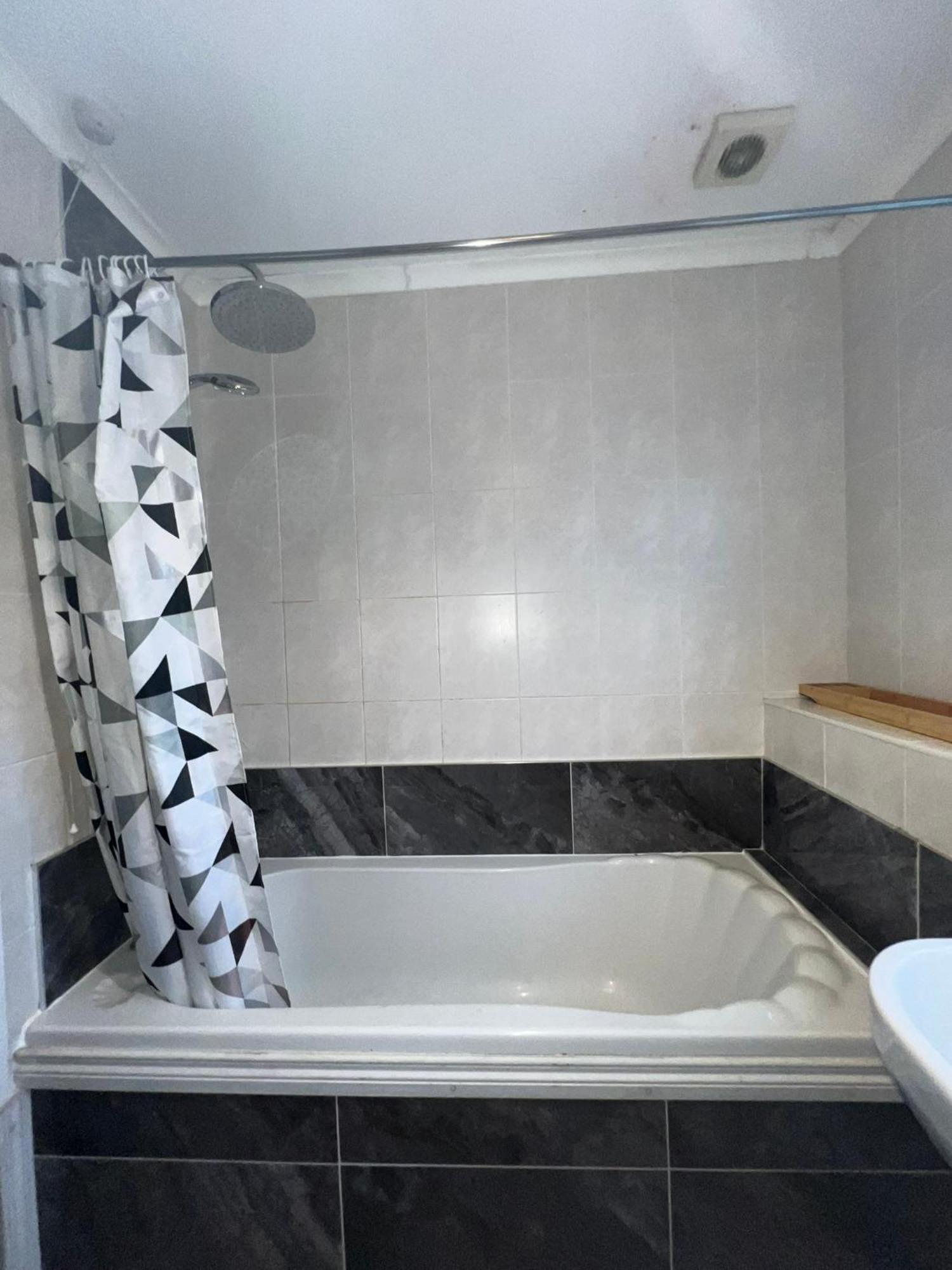 Apartamento House Near To Castlecourt Shopping Belfast Exterior foto