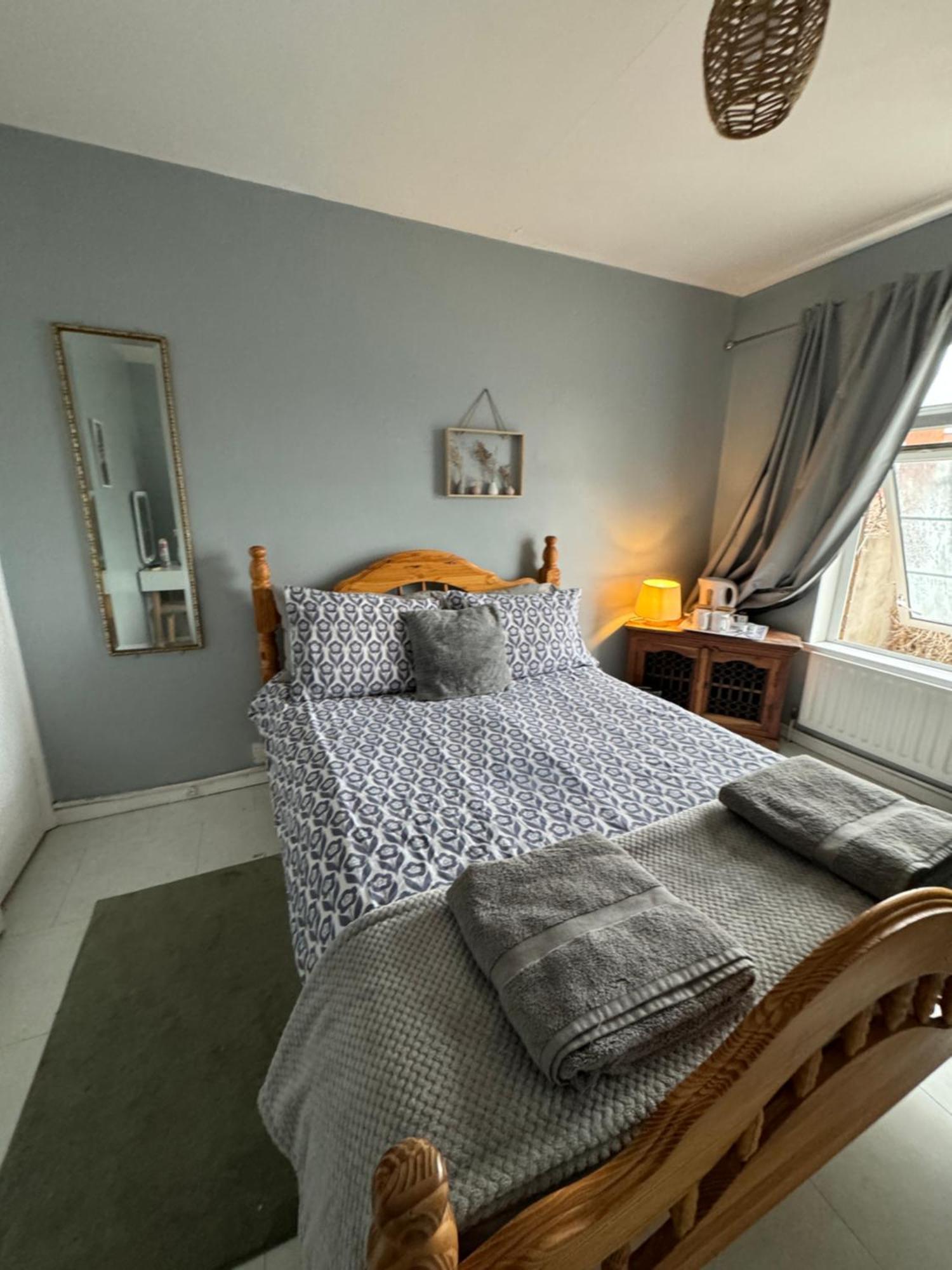 Apartamento House Near To Castlecourt Shopping Belfast Exterior foto