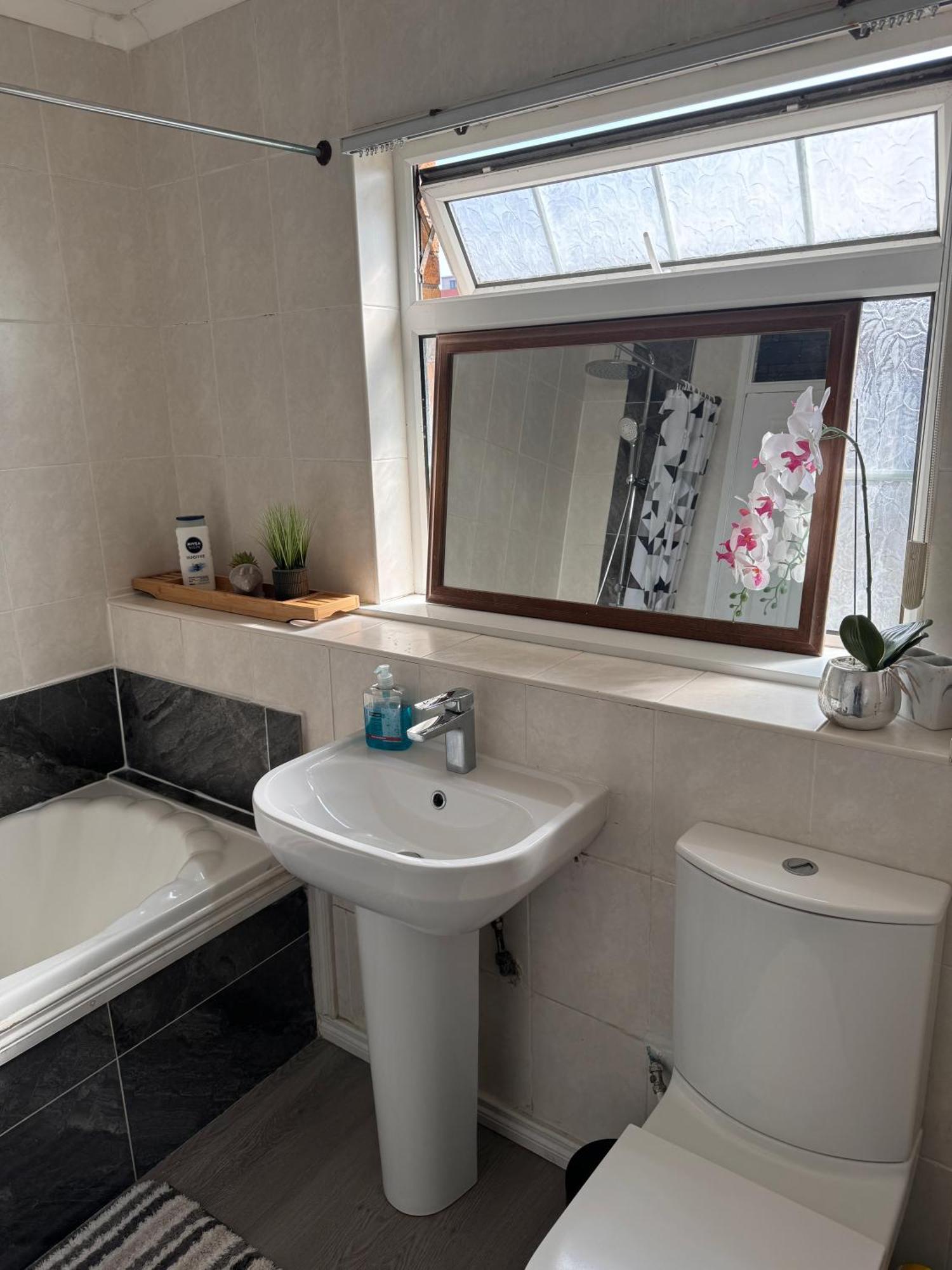 Apartamento House Near To Castlecourt Shopping Belfast Exterior foto